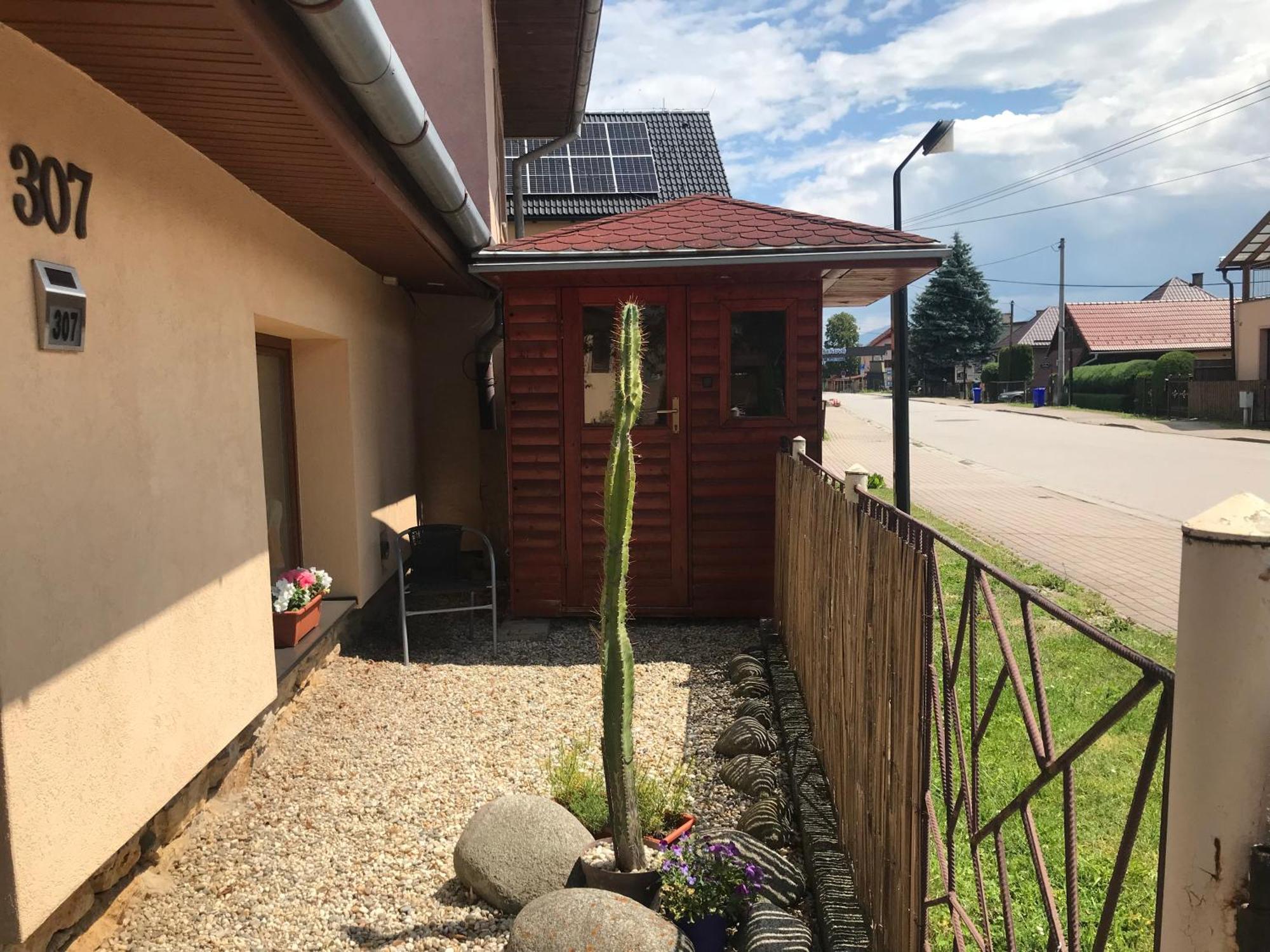 Privat Mini 307 Apartment Besenova Exterior photo
